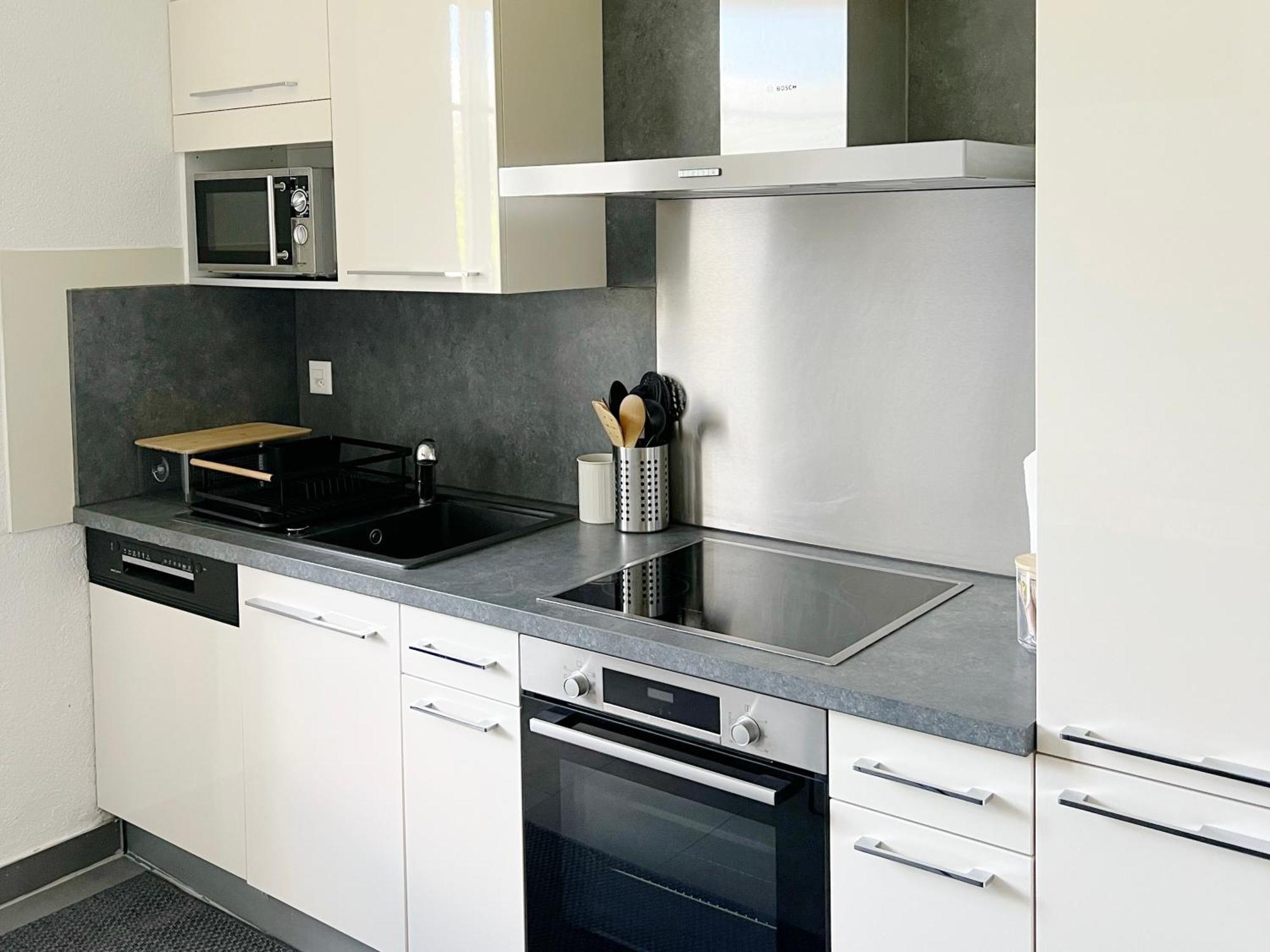 Montreux Riviera Suite Waterfront 3 Bedrooms Private Parking Luaran gambar