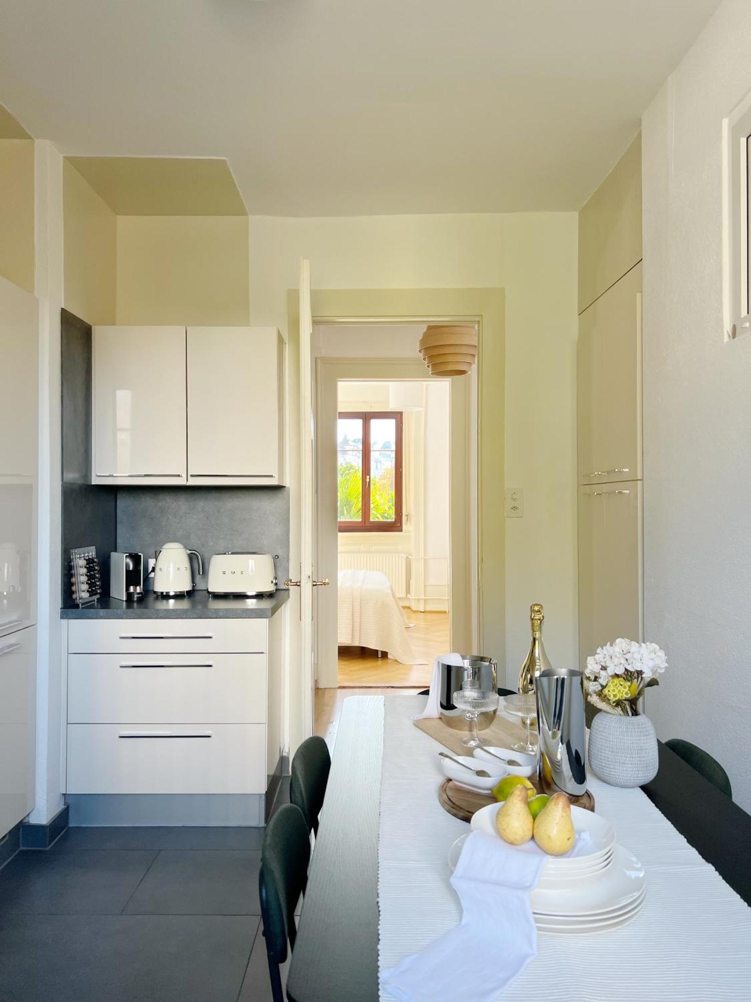 Montreux Riviera Suite Waterfront 3 Bedrooms Private Parking Luaran gambar
