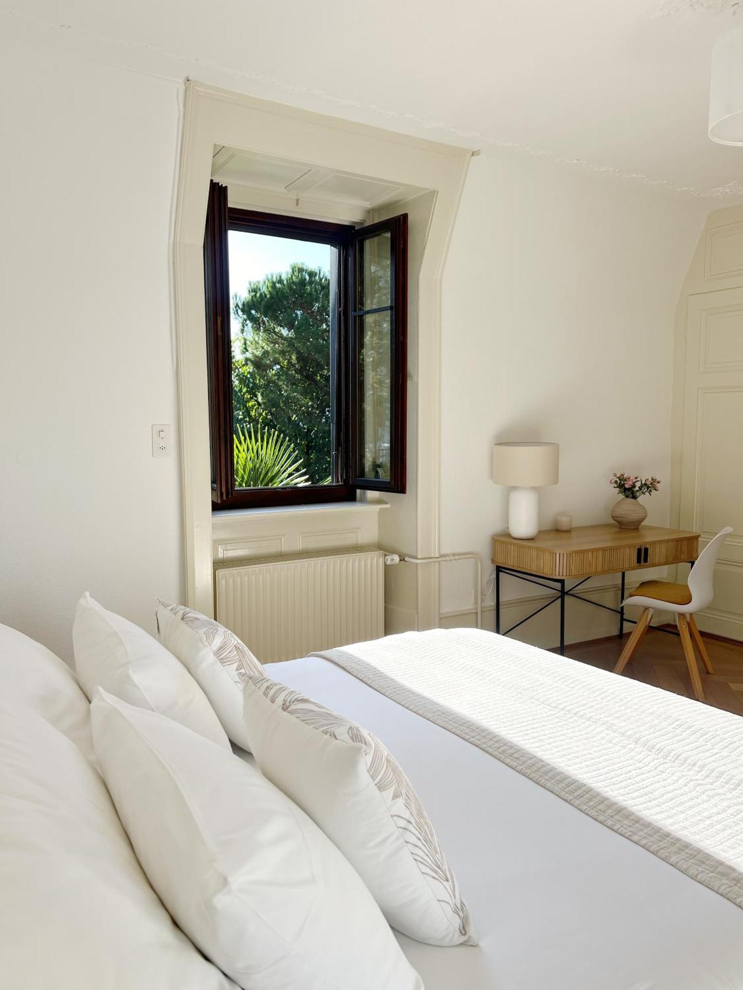 Montreux Riviera Suite Waterfront 3 Bedrooms Private Parking Luaran gambar